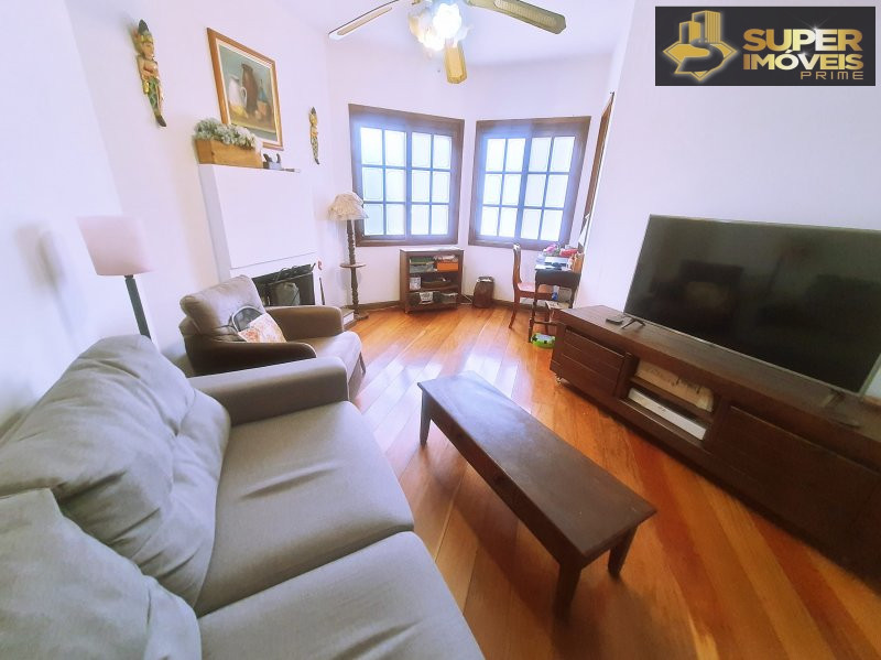 Casa de 3 quartos, 360m² no bairro Centro, em Pelotas | Eu Corretor