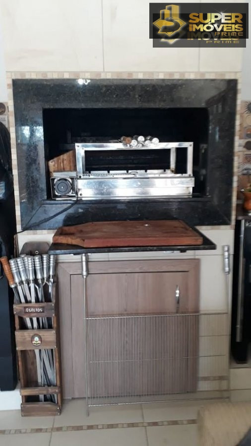 Casa de 4 quartos, 300m² no bairro Laranjal, em Pelotas | Eu Corretor
