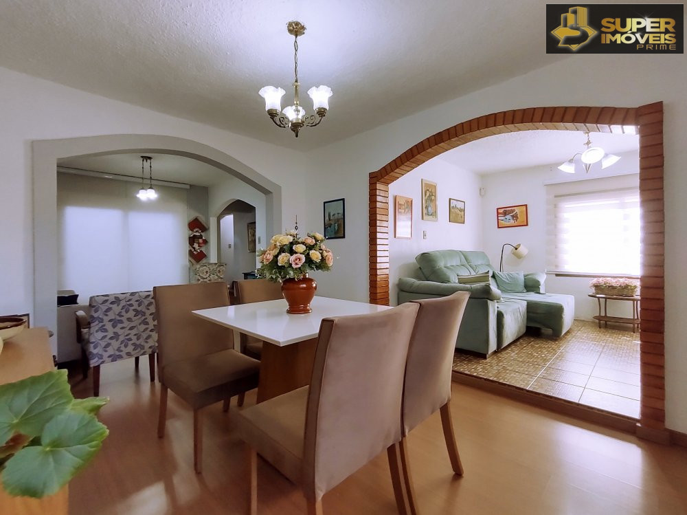 Casa de 3 quartos, 300m² no bairro Areal, em Pelotas | Eu Corretor