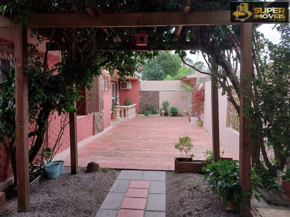 Casa de 2 quartos, 190m² no bairro Laranjal, em Pelotas | Eu Corretor