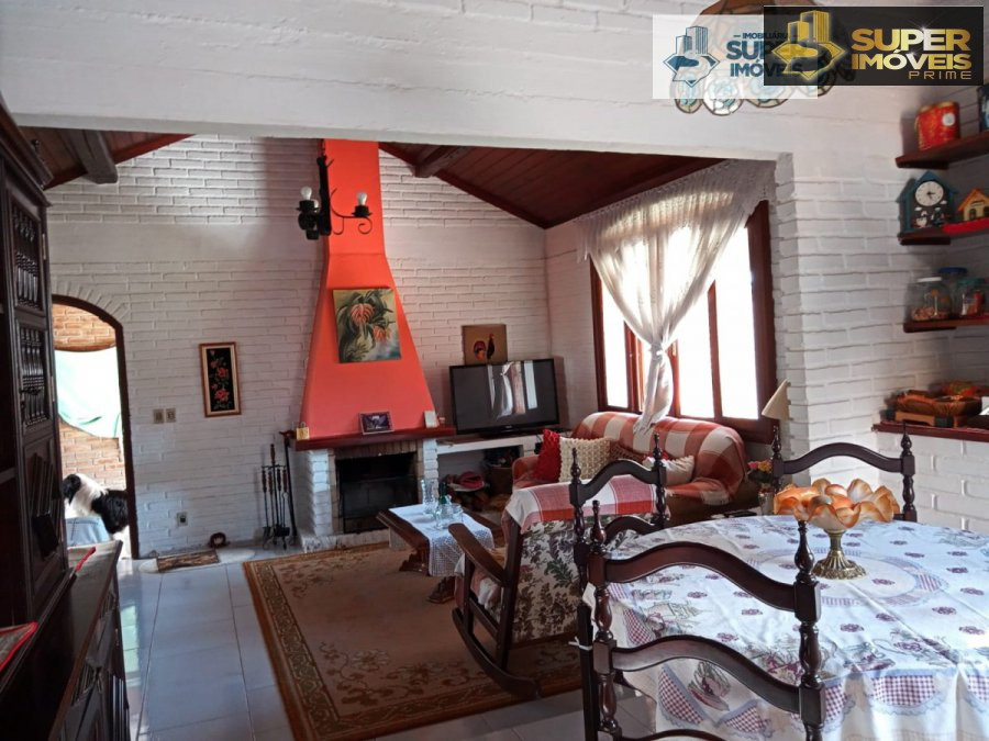 Casa de 5 quartos, 825m² no bairro Laranjal, em Pelotas | Eu Corretor