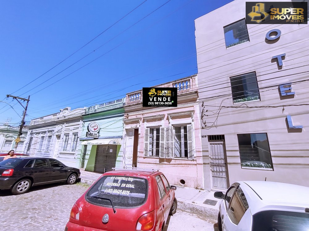 Casa de 5 quartos, 235m² no bairro Centro, em Pelotas | Eu Corretor
