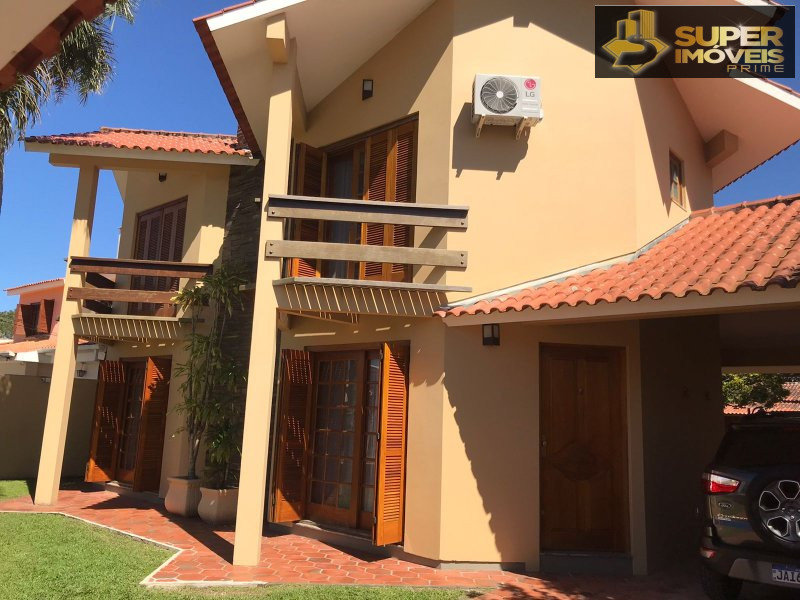 Casa de 4 quartos, 690m² no bairro Laranjal, em Pelotas | Eu Corretor
