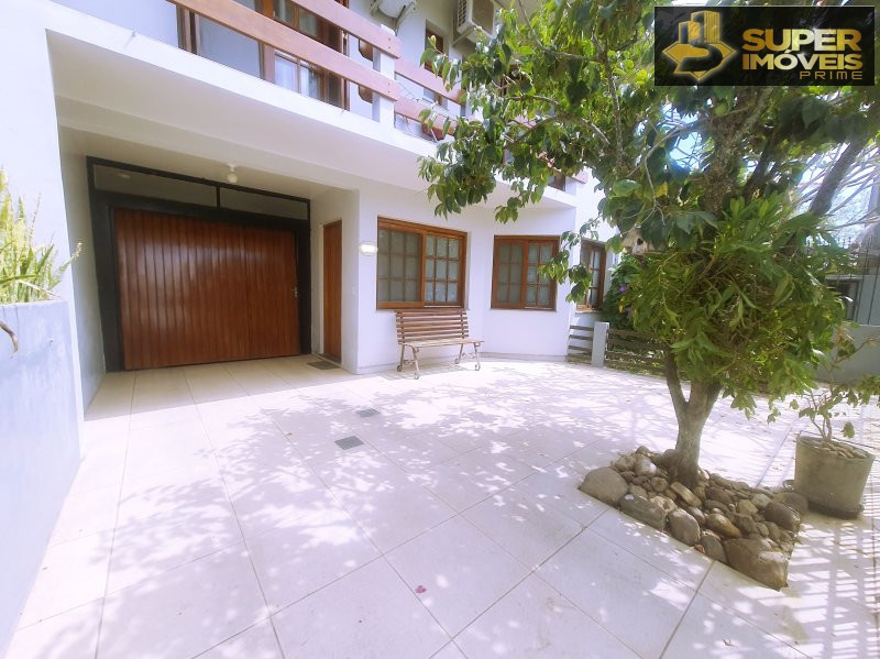 Casa de 3 quartos, 360m² no bairro Centro, em Pelotas | Eu Corretor