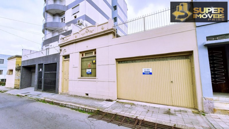 Casa à venda  no Centro - Pelotas, RS. Imóveis