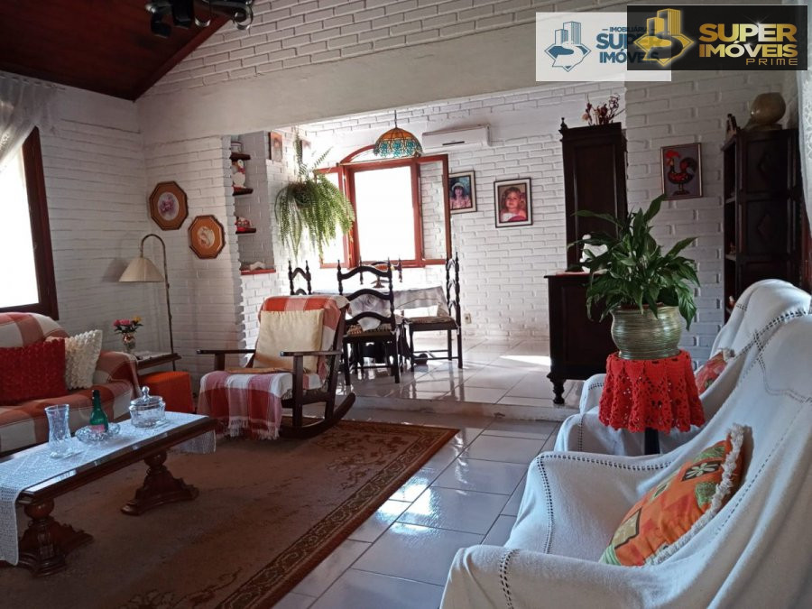 Casa de 5 quartos, 825m² no bairro Laranjal, em Pelotas | Eu Corretor