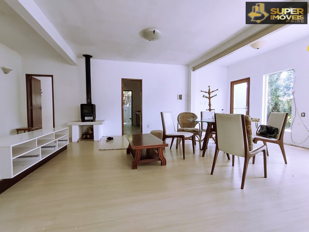 Casa de 3 quartos, 910m² no bairro Laranjal, em Pelotas | Eu Corretor