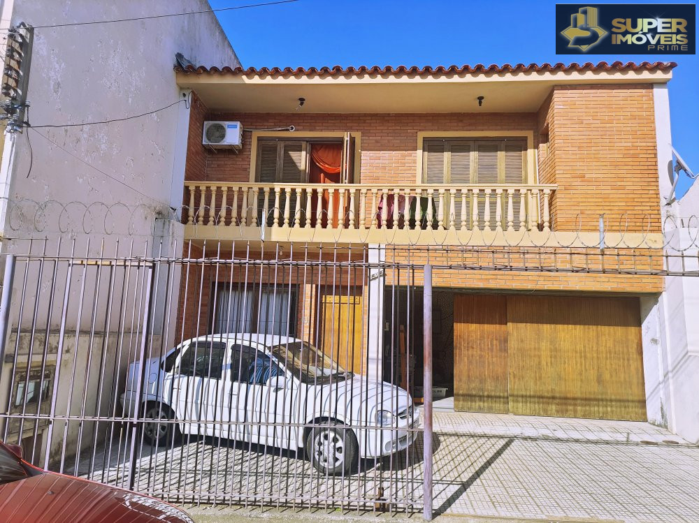 Casa à venda  no Centro - Pelotas, RS. Imóveis