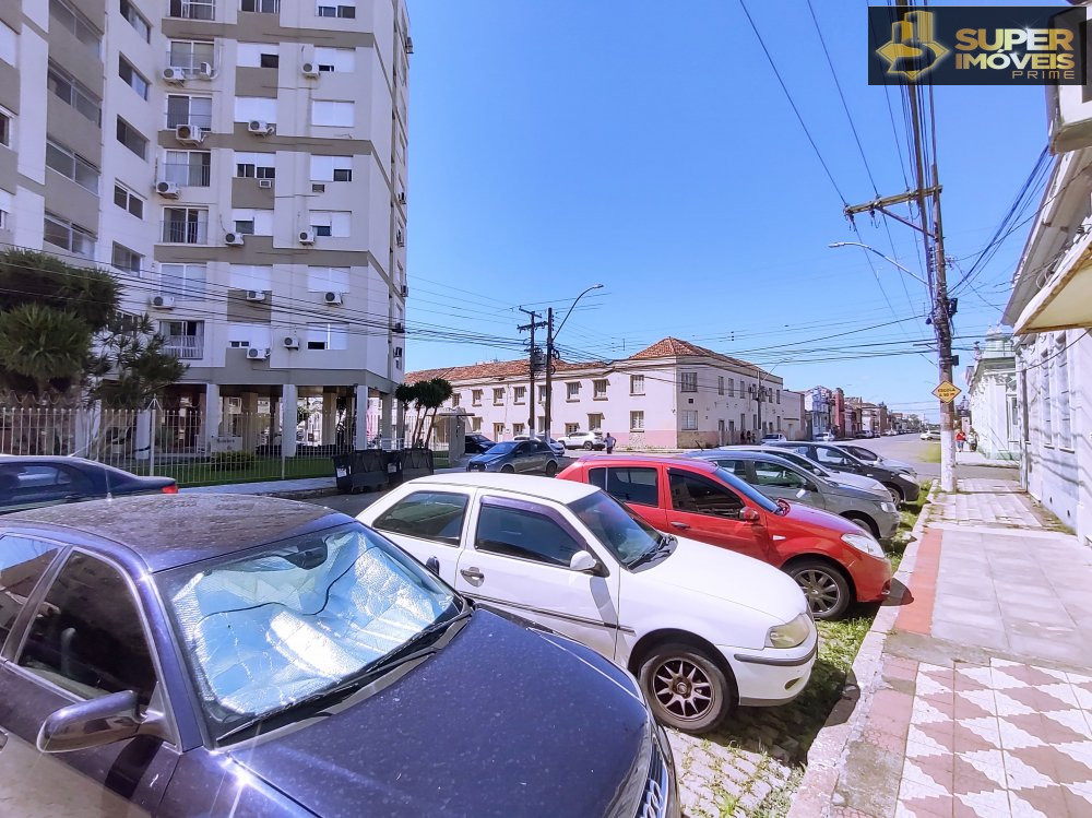 Casa de 5 quartos, 235m² no bairro Centro, em Pelotas | Eu Corretor