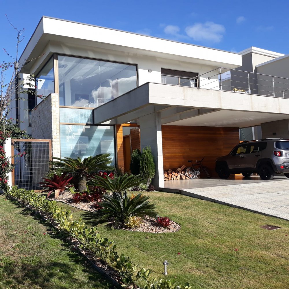 Casa Alto Padrão - Venda - Laranjal - Pelotas - RS